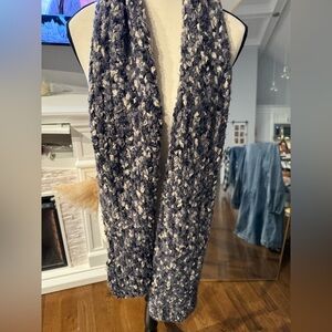 Cejon Extremely Soft Blue and White Knit Scarf